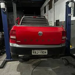 SUCATAVolkswagen Saveiro 2019 1.6 Robust Cab. Simples Total Flex 2p  PARA RETIRADA DE PEÇAS
